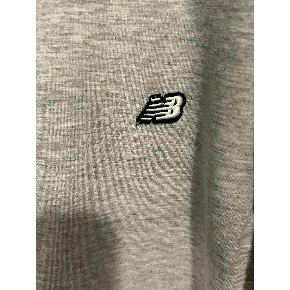 NWT New Balance Youth T-Shirt - Size Extra Large (18/20) - Picture 2 of 5